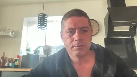 guil0 online show from September 12, 10:28 am