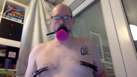 gummicasual online show from February 17, 10:40 am