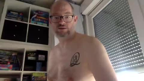 gummicasual online show from February 21, 10:39 am