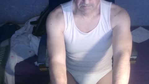 gusanito_enano online show from February 17, 6:29 pm