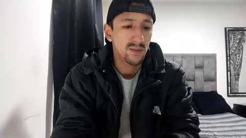 karim online show from March 3, 8:10 am