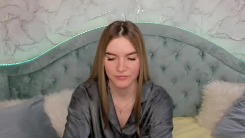 gwensmitt online show from June 2, 11:07 pm