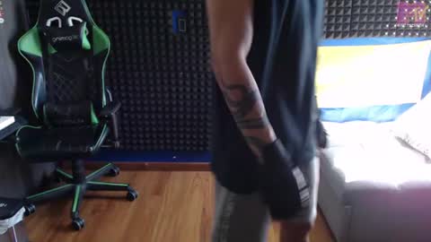 Gymbro42 online show from July 6, 3:03 pm