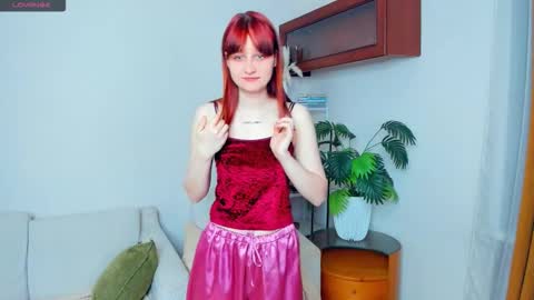 Kelly  Lilly online show from November 16, 6:54 pm