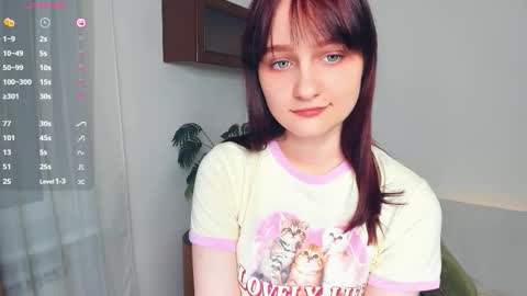 Kelly  Lilly online show from November 30, 6:59 pm