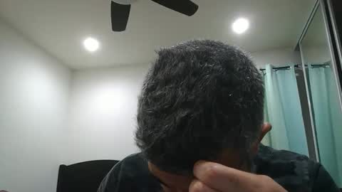 h0nest84 online show from January 11, 6:03 am