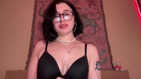 Helga online show from February 27, 6:00 pm