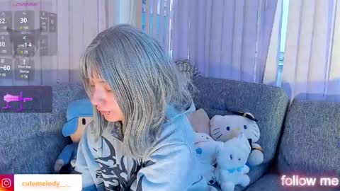 Hello Kitty online show from May 6, 12:33 pm