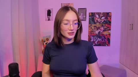 haanna_thompsoon online show from April 23, 3:25 am