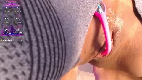  HADE ROSSE  online show from March 5, 1:20 pm