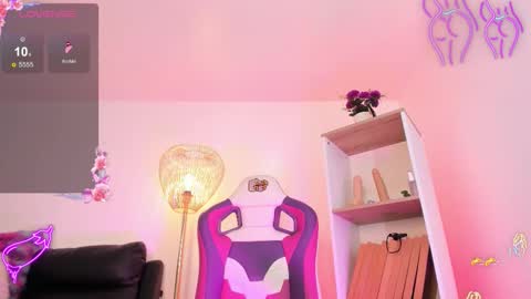 Snapshot of hadid_jimenez chatting on September 30, 11:15 pm Hadid online show from September 30, 11:15 pm