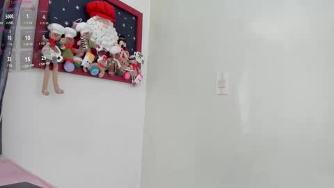 Hae-In online show from December 3, 9:04 pm