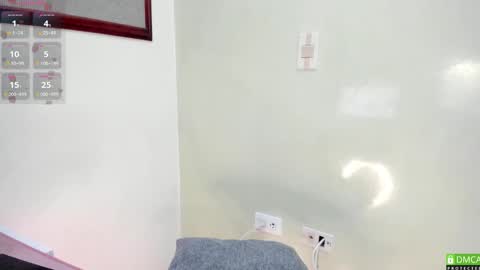 Hae-In online show from March 16, 8:18 am