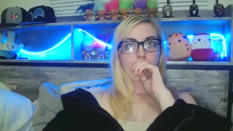 Hailey and d online show from February 24, 1:35 am