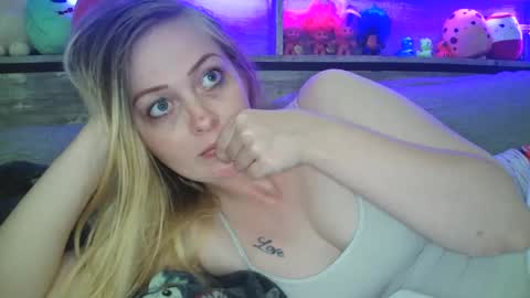 Hailey and d online show from September 11, 10:11 pm