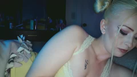 Hailey and d online show from October 3, 3:48 am