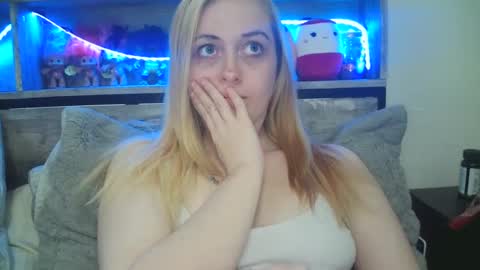 Hailey and d online show from February 13, 10:33 pm