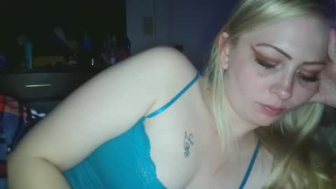 Hailey and d online show from October 26, 8:15 am