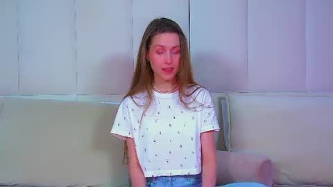 Hailey online show from July 1, 6:38 pm