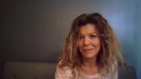 Hailey online show from November 16, 7:49 pm