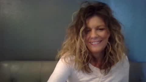 Hailey online show from November 20, 10:51 pm