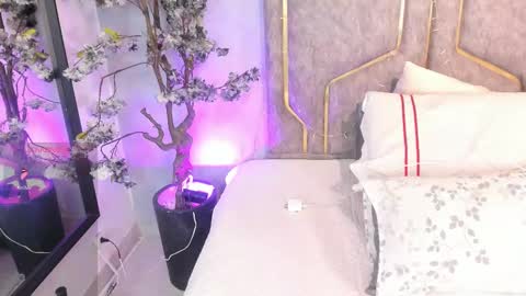 haileystonei online show from September 20, 12:41 pm