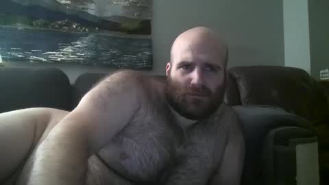 Snapshot of hairiestbear chatting on January 30, 9:04 am Hairiest Bear online show from January 30, 9:04 am