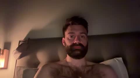 hairy_andhung online show from March 19, 1:00 am