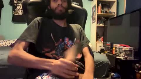 hairyamdhorny online show from December 16, 12:26 am