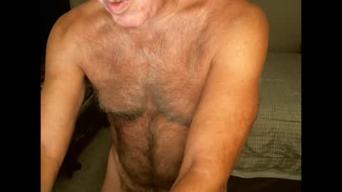 Snapshot of hairypecsguy chatting on October 8, 7:14 am Hairy pecs online show from October 8, 7:14 am