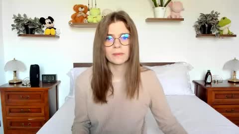 Haley online show from February 18, 8:14 am