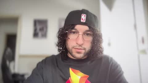 Snapshot of halfblood18 chatting on November 1, 3:00 pm halfblood18 online show from November 1, 3:00 pm