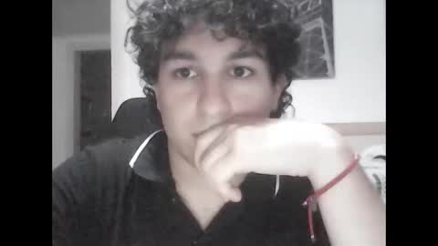 Snapshot of halfblood18 chatting on December 12, 2:15 am halfblood18 online show from December 12, 2:15 am