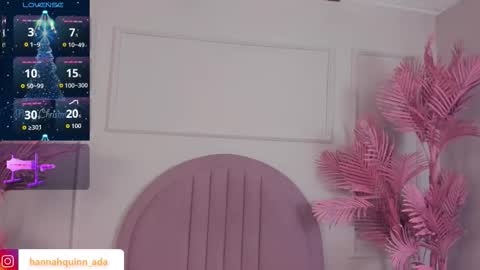 hanaahquinn online show from December 17, 11:39 am