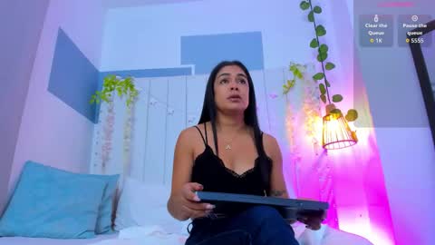 hanah_gray online show from December 17, 11:06 am