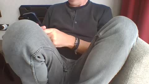 Snapshot of hand_ball_32 chatting on February 19, 11:06 am hand_ball_32 online show from February 19, 11:06 am