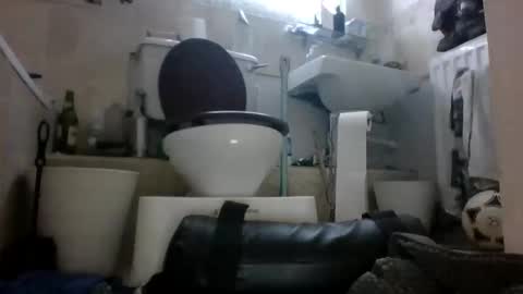 handncocknocum online show from December 15, 7:21 pm