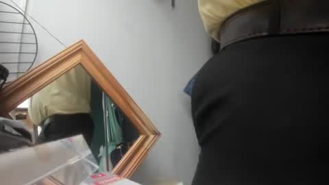 handncocknocum online show from February 8, 3:00 pm