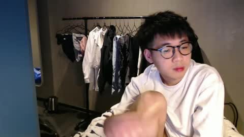 handsome_mannn online show from March 8, 11:18 pm