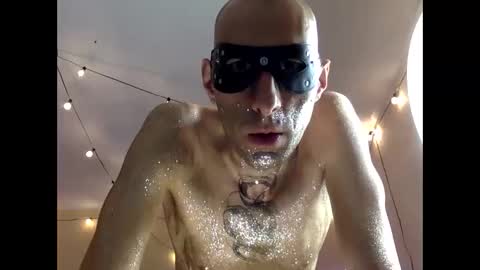 Snapshot of handsomealfie chatting on January 5, 8:31 pm HandsomeAlfie online show from January 5, 8:31 pm