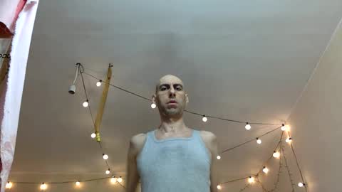 Snapshot of handsomealfie chatting on September 11, 2:57 am HandsomeAlfie online show from September 11, 2:57 am