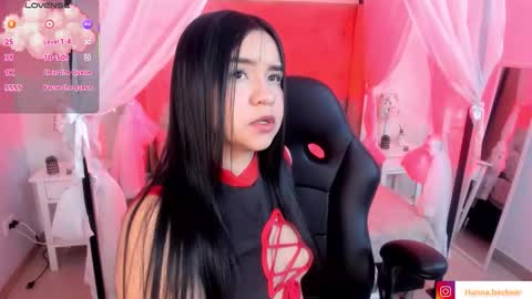 hanna  online show from March 6, 3:49 am