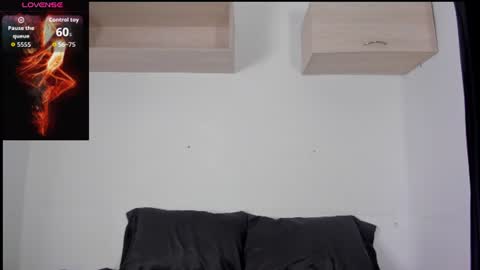 hanna__evans_ online show from July 2, 1:49 pm