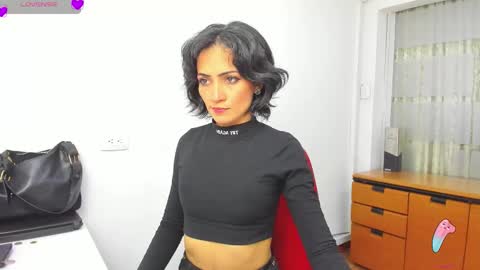 Snapshot of hanna_chloe chatting on September 29, 3:00 pm Sara online show from September 29, 3:00 pm