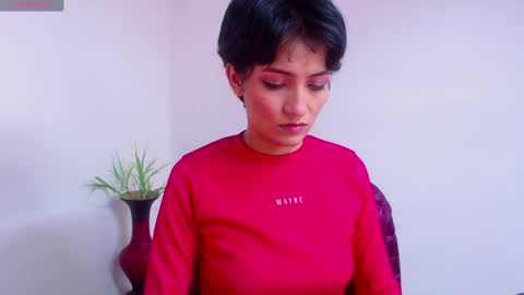 Snapshot of hanna_chloe chatting on December 21, 7:38 pm Sara online show from December 21, 7:38 pm