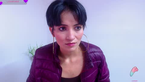Snapshot of hanna_chloe chatting on December 30, 8:04 pm Sara online show from December 30, 8:04 pm