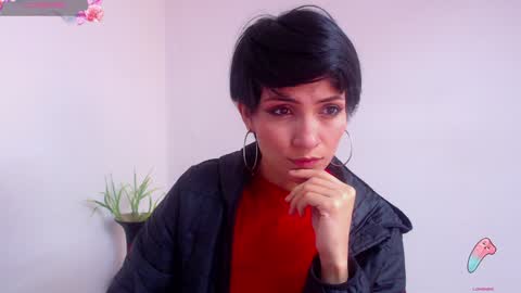 Snapshot of hanna_chloe chatting on December 24, 5:13 pm Sara online show from December 24, 5:13 pm