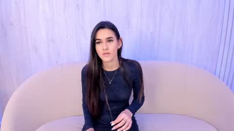 Hanna Foxi online show from June 11, 12:25 pm