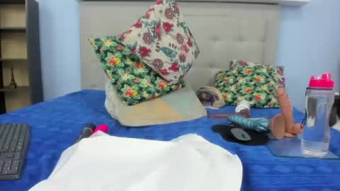 hanna_hornyx20 online show from June 12, 2:54 am
