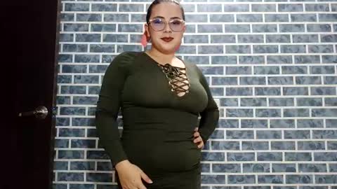 hanna_moons online show from April 13, 3:00 am